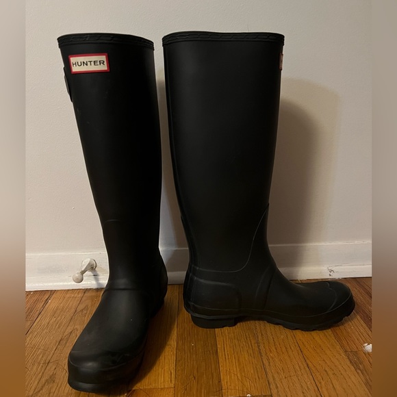 womens hunter boots, tall - Picture 3 of 4